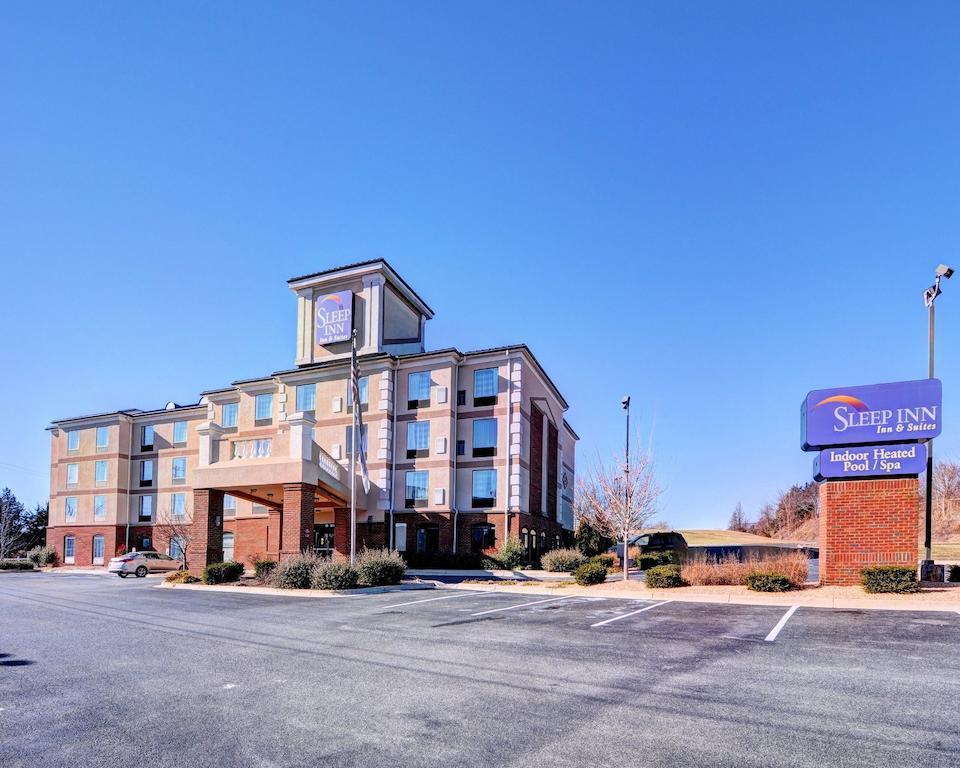 Hotel Sleep & Virginia Horse Center