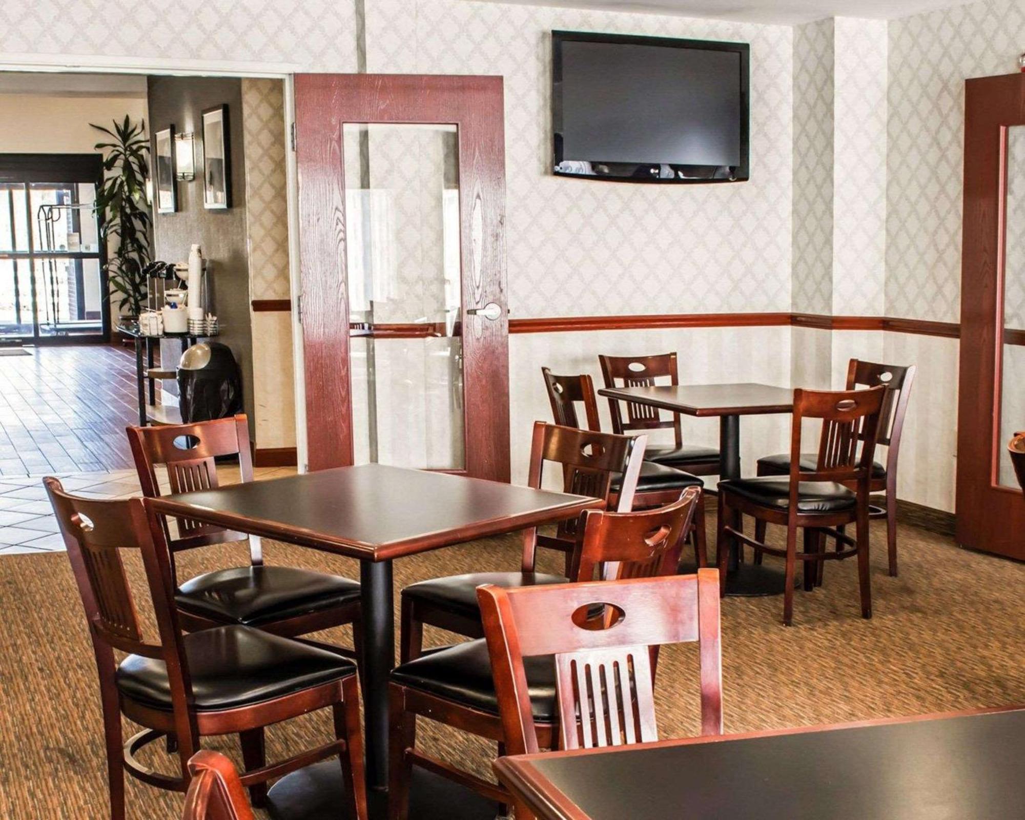 Sleep & Virginia Horse Center Hotel Lexington