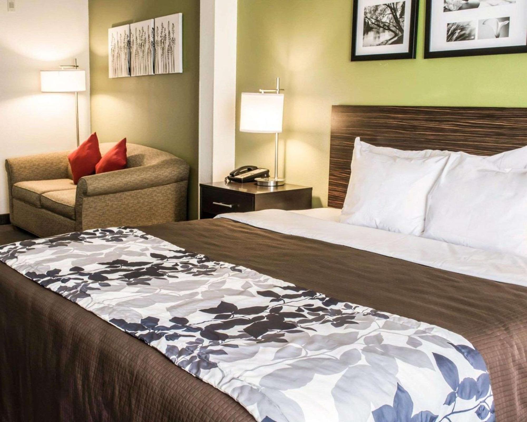 Hotel Sleep & Virginia Horse Center Lexington
