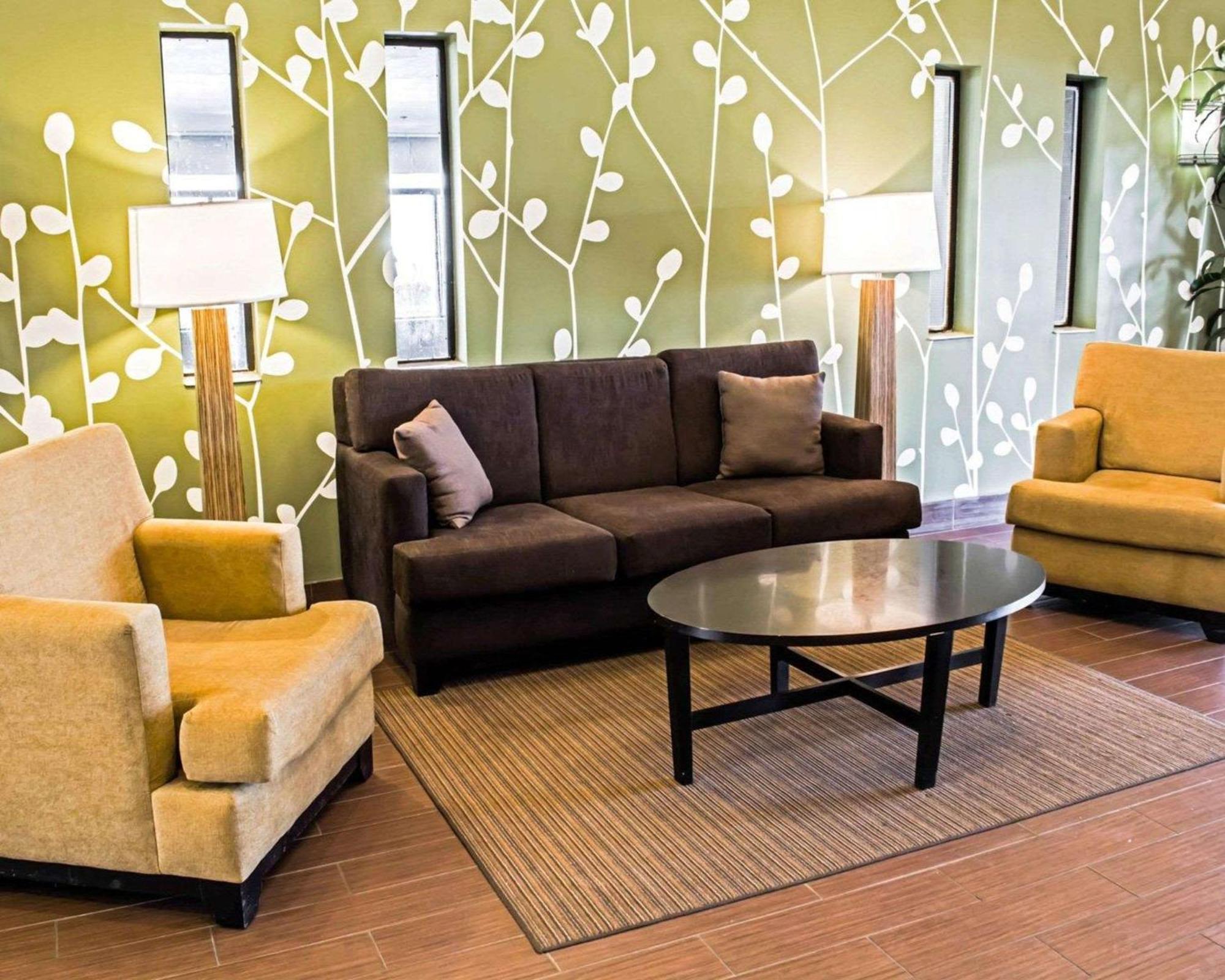 Sleep & Virginia Horse Center Hotel 3*