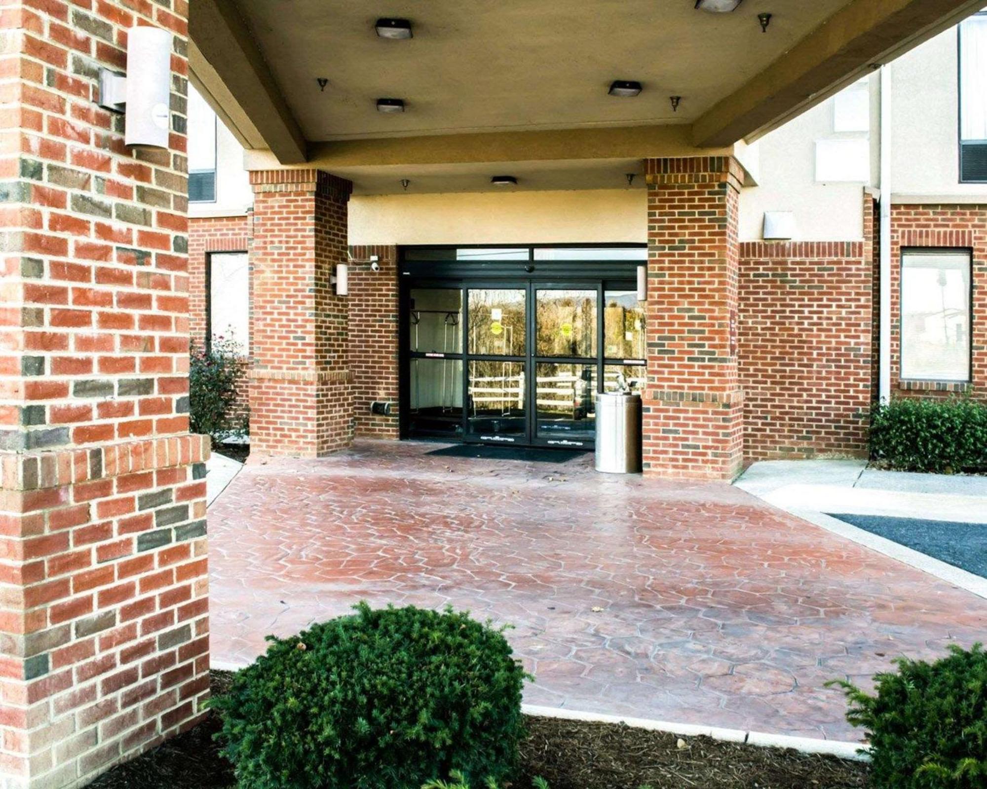 Hotel Sleep & Virginia Horse Center